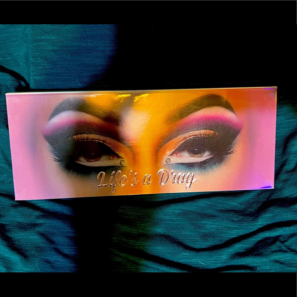 Original Lunar Beauty Life’s a Drag Palette